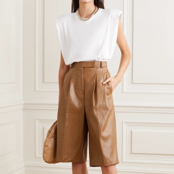 The Frankie Shop Tops - The Frankie Shop Eva Padded T-Shirt, size small, white, perfect condition